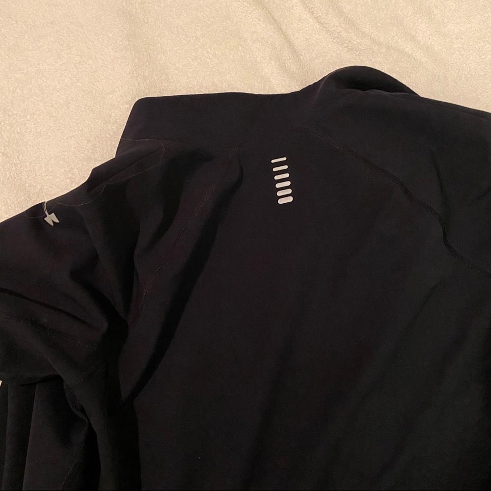 Under armour medium black jacket - Picture 9 of 9